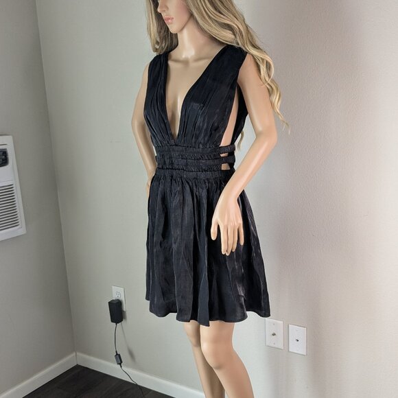 Heart & Heels Dress Juniors XL Black Cutout Plunge Front/Back Metallic Party Fun - Picture 6 of 15